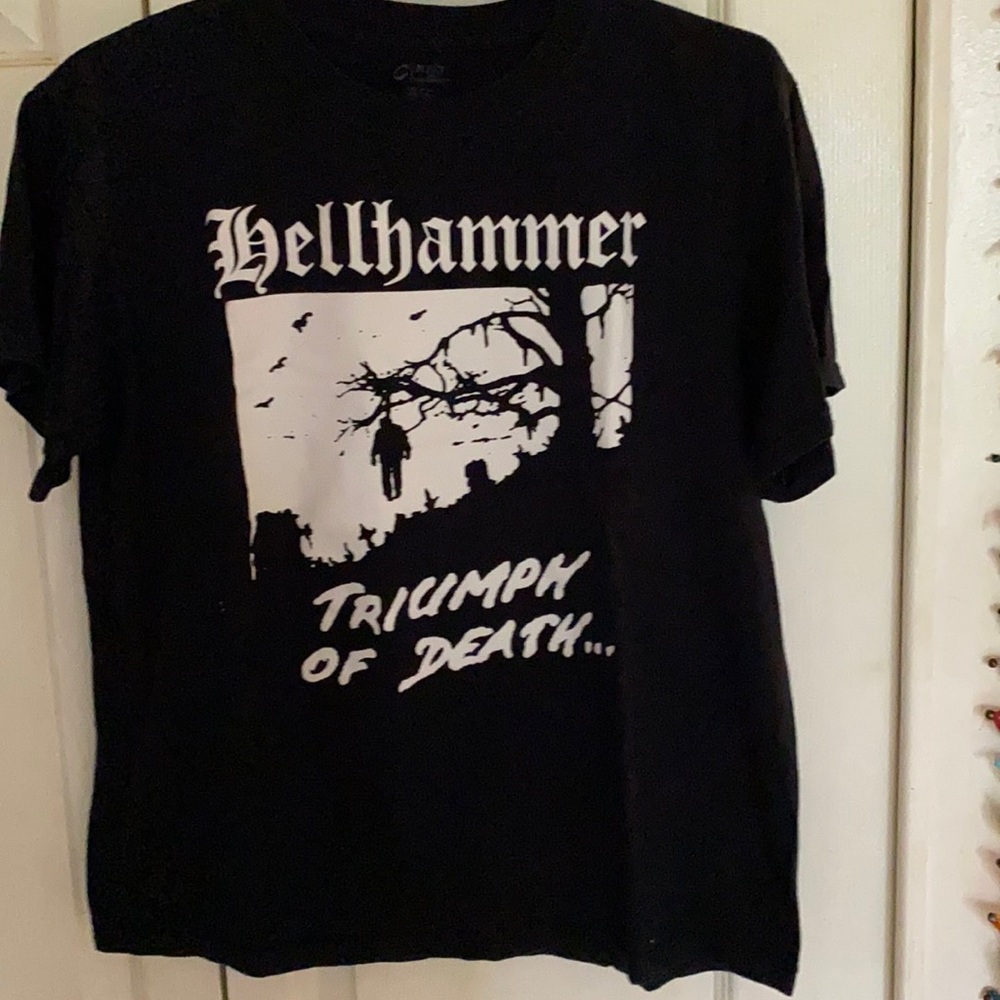 Hellhammer - Triumph of Death… band shirt.
